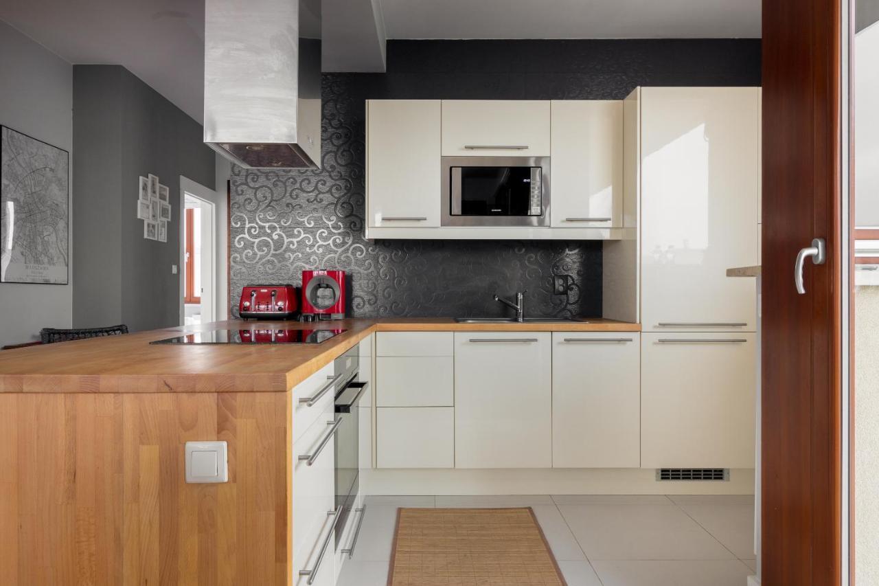 Hlonda Deluxe Apartment With Terrace Warsaw Exterior photo