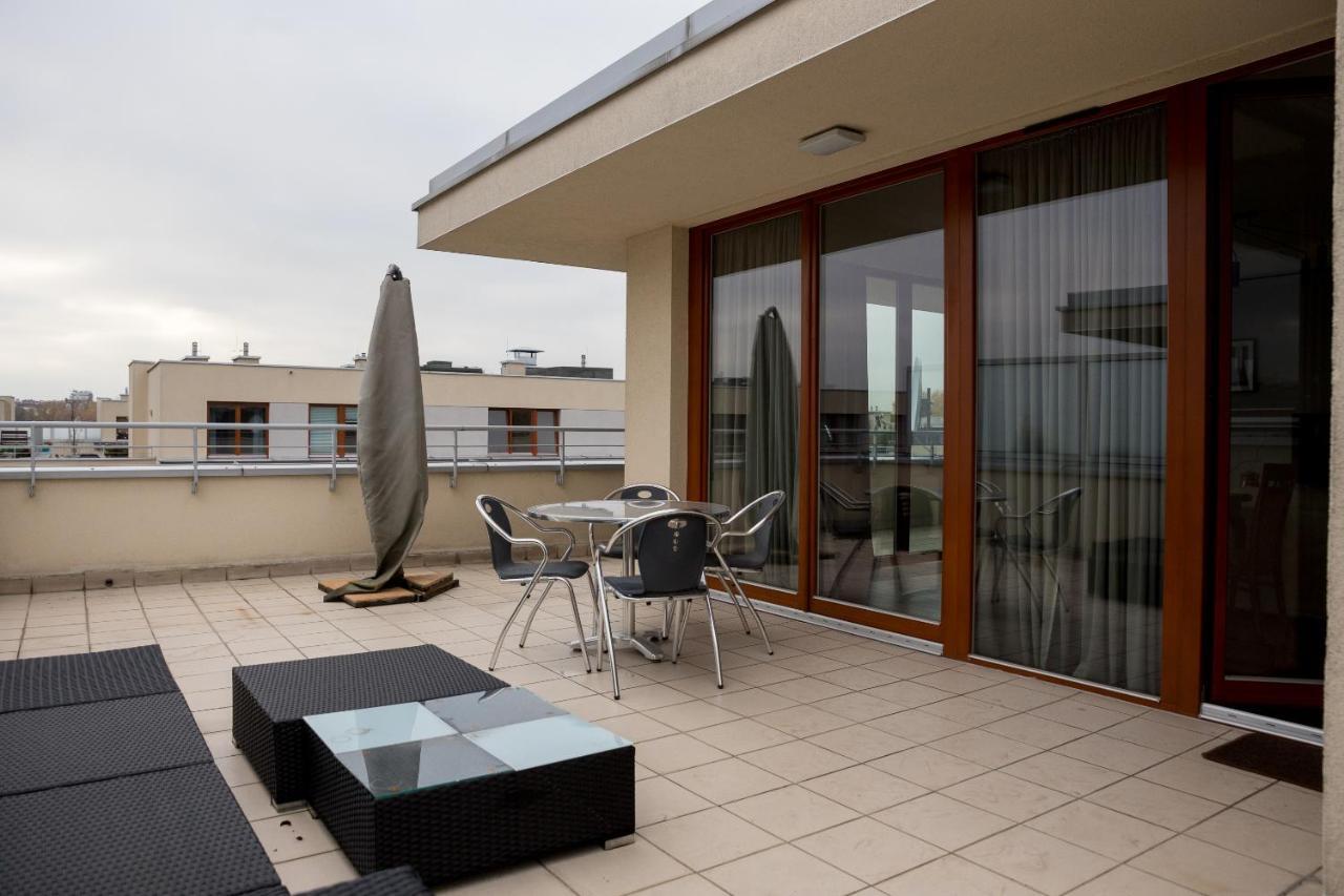 Hlonda Deluxe Apartment With Terrace Warsaw Exterior photo