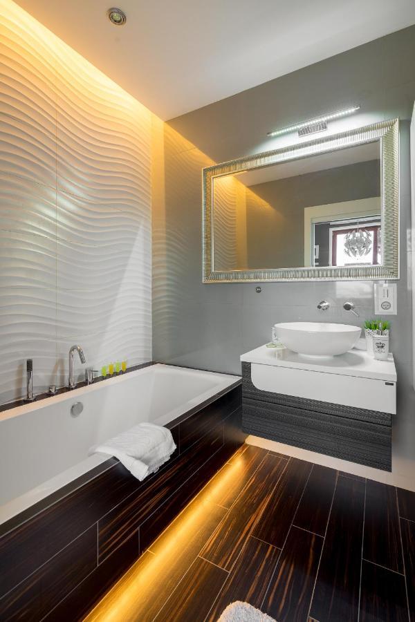 Hlonda Deluxe Apartment With Terrace Warsaw Exterior photo