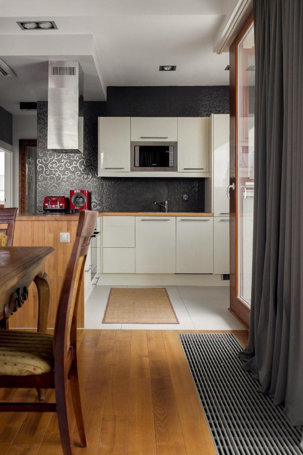 Hlonda Deluxe Apartment With Terrace Warsaw Exterior photo